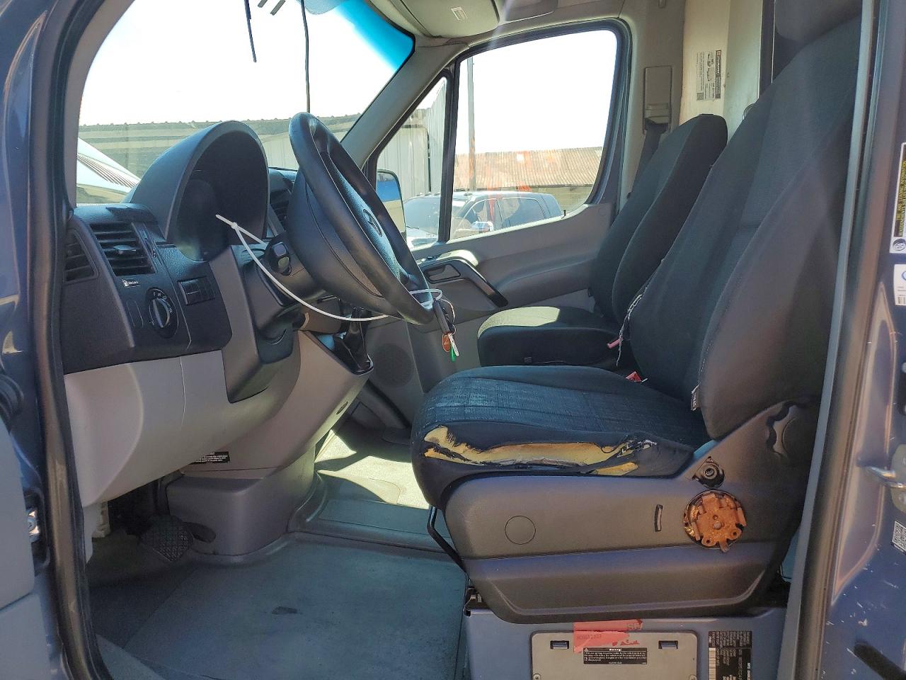 Mercedes-Benz Sprinter 2500