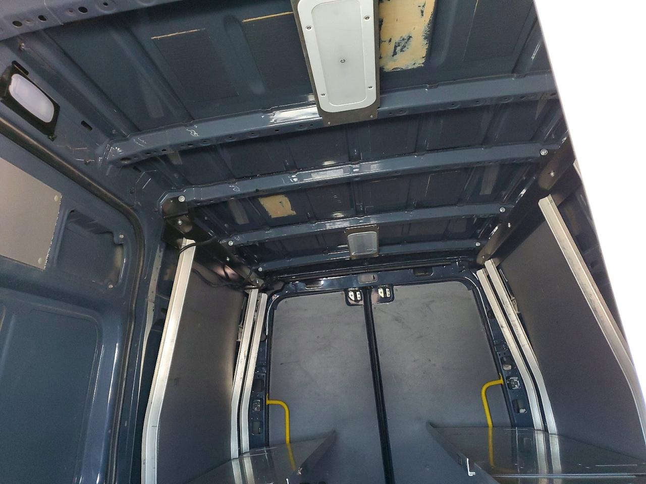 Mercedes-Benz Sprinter 2500