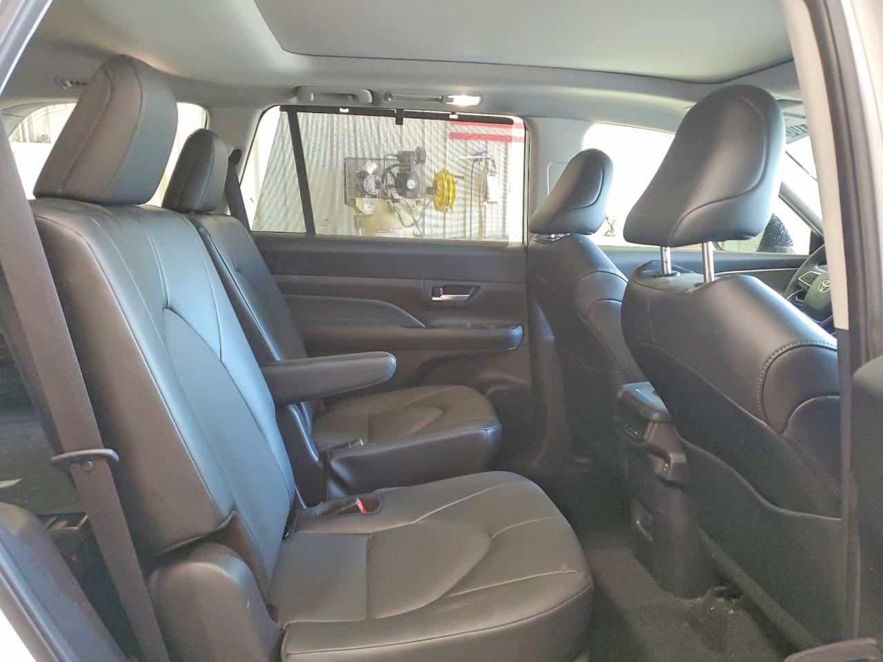 Toyota Grand Highlander Xle