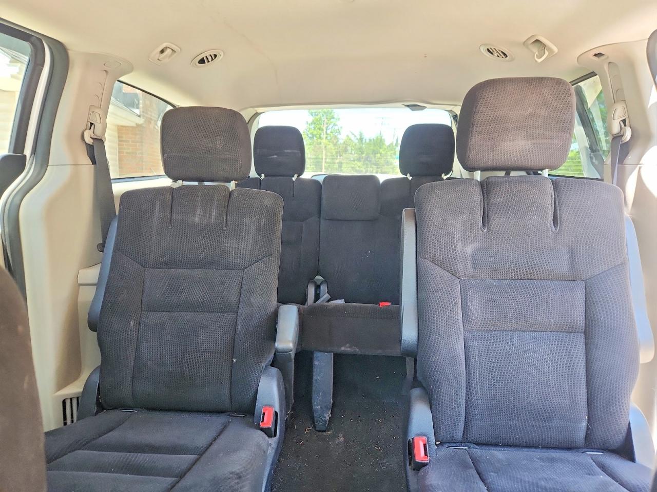 Dodge Caravan Sxt