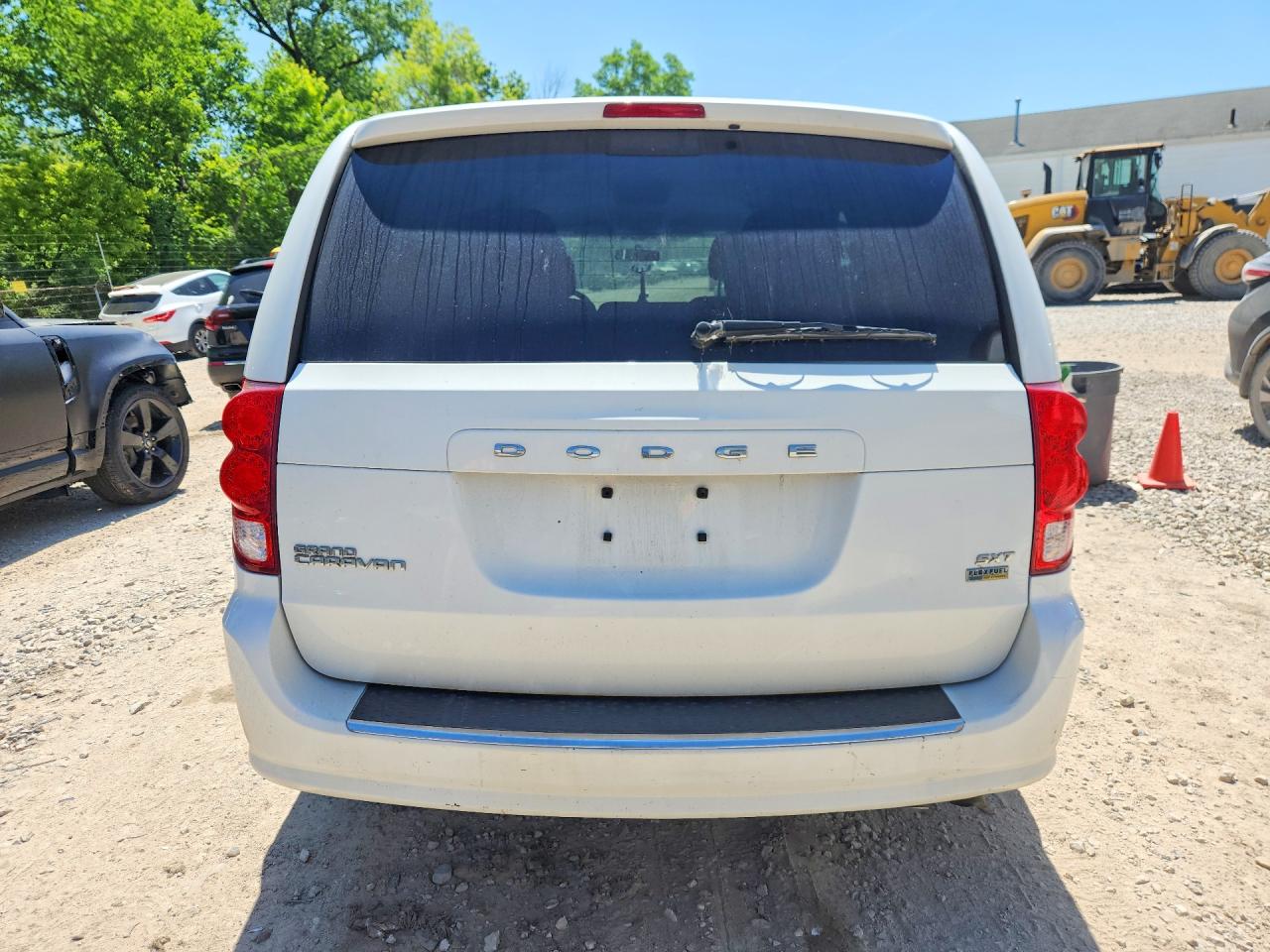 Dodge Caravan Sxt
