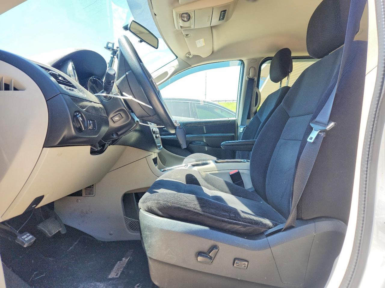Dodge Caravan Sxt