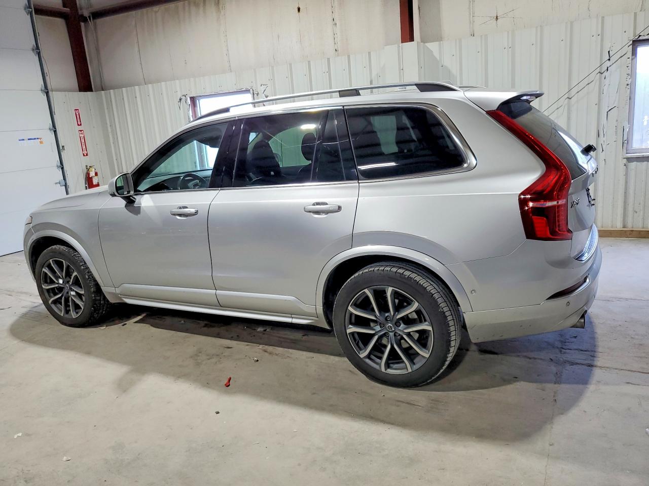 Volvo XC90 T5