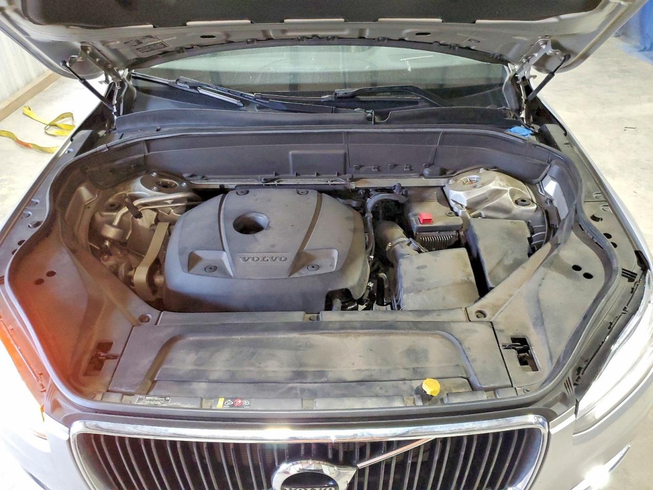 Volvo XC90 T5