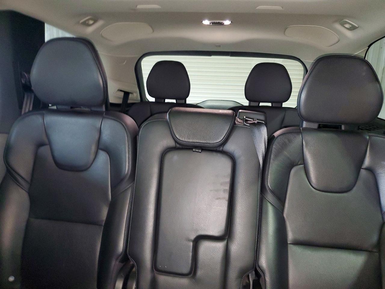Volvo XC90 T5