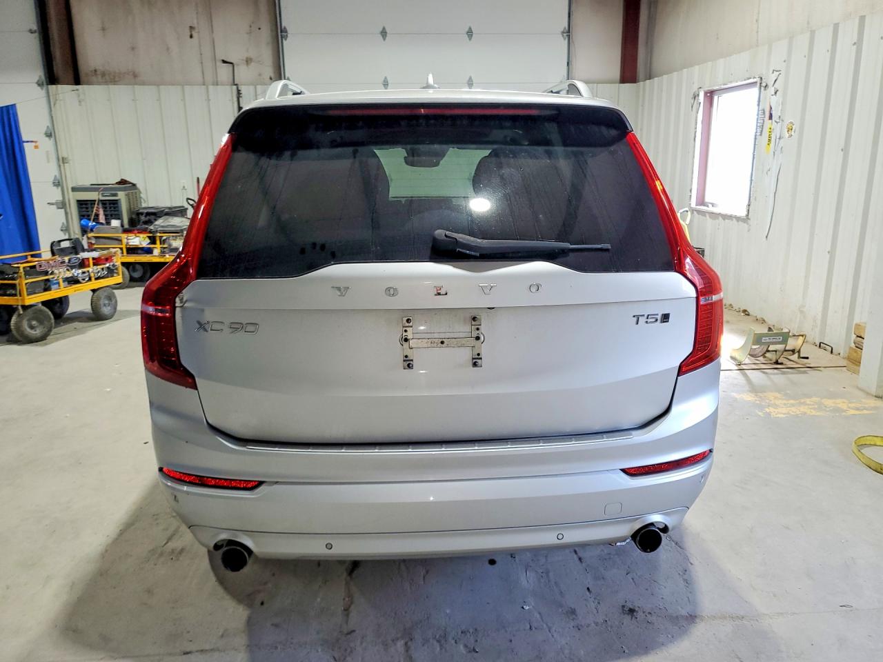 Volvo XC90 T5