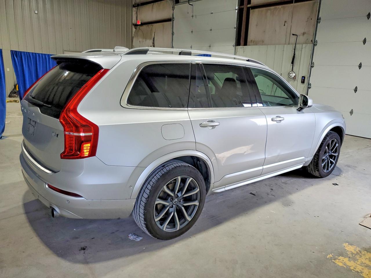 Volvo XC90 T5