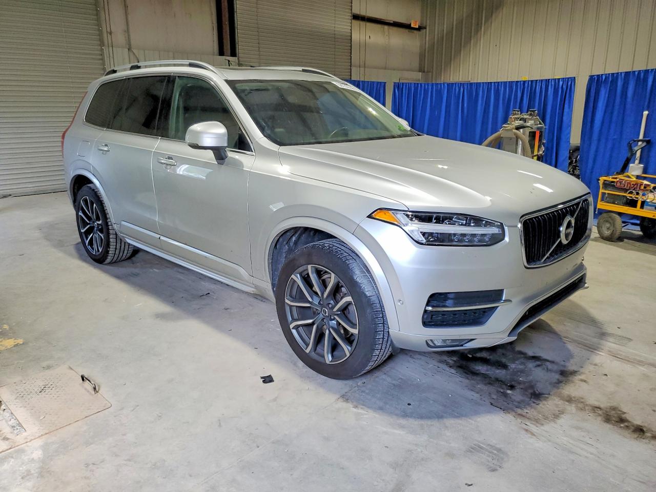 Volvo XC90 T5