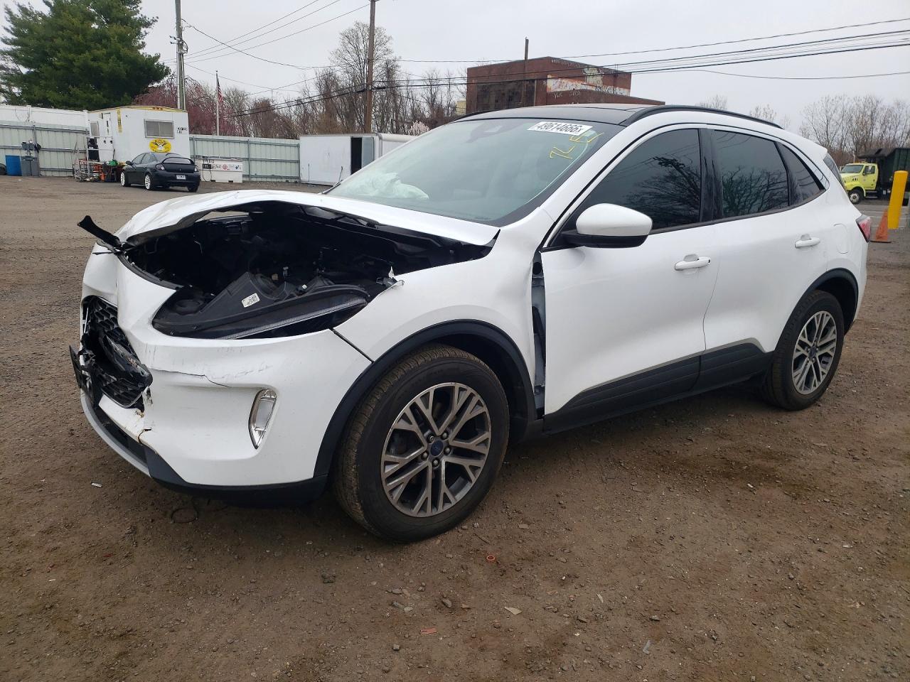 Salvage Ford Escape Image
