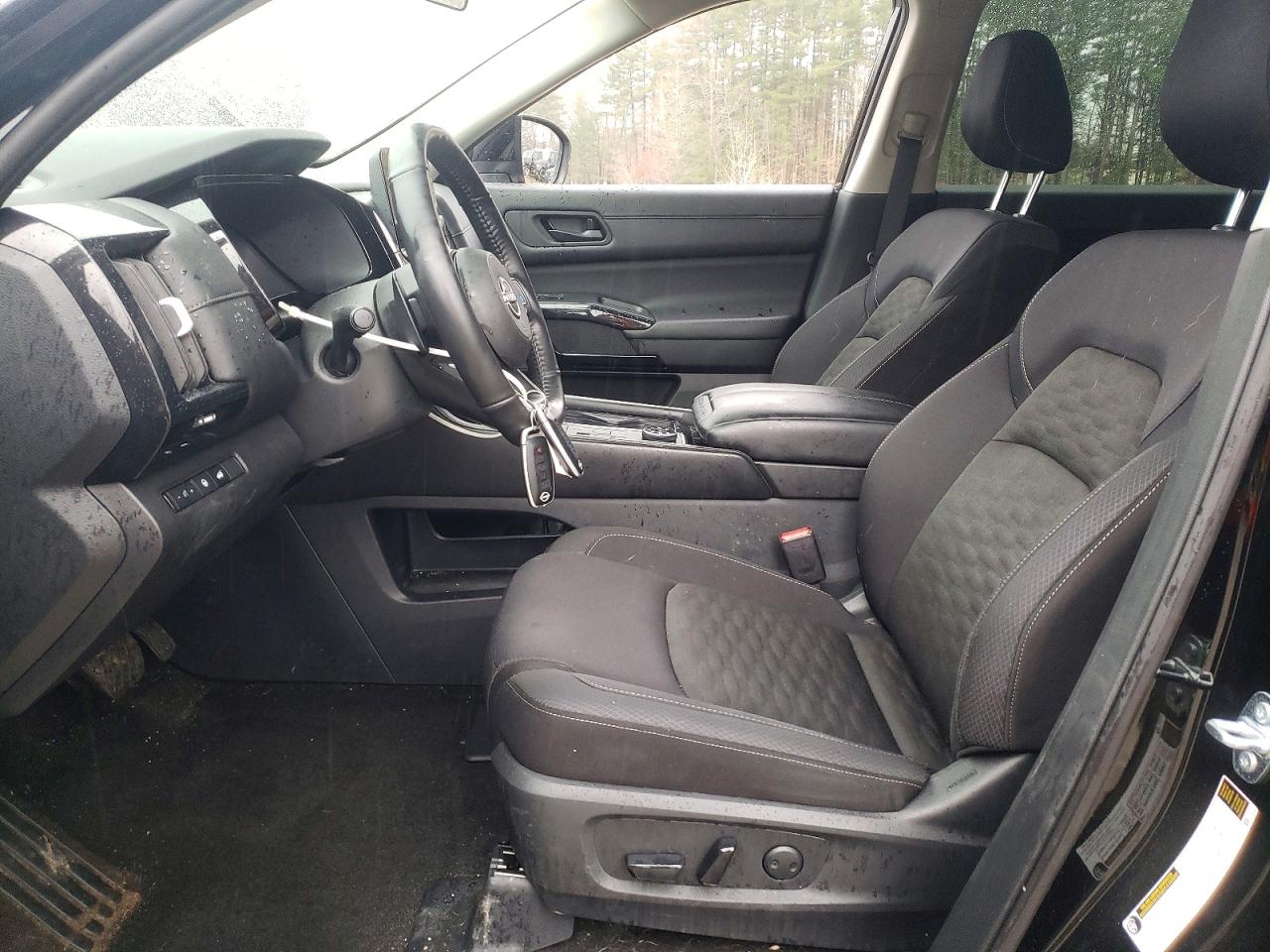 Nissan Pathfinder Sv