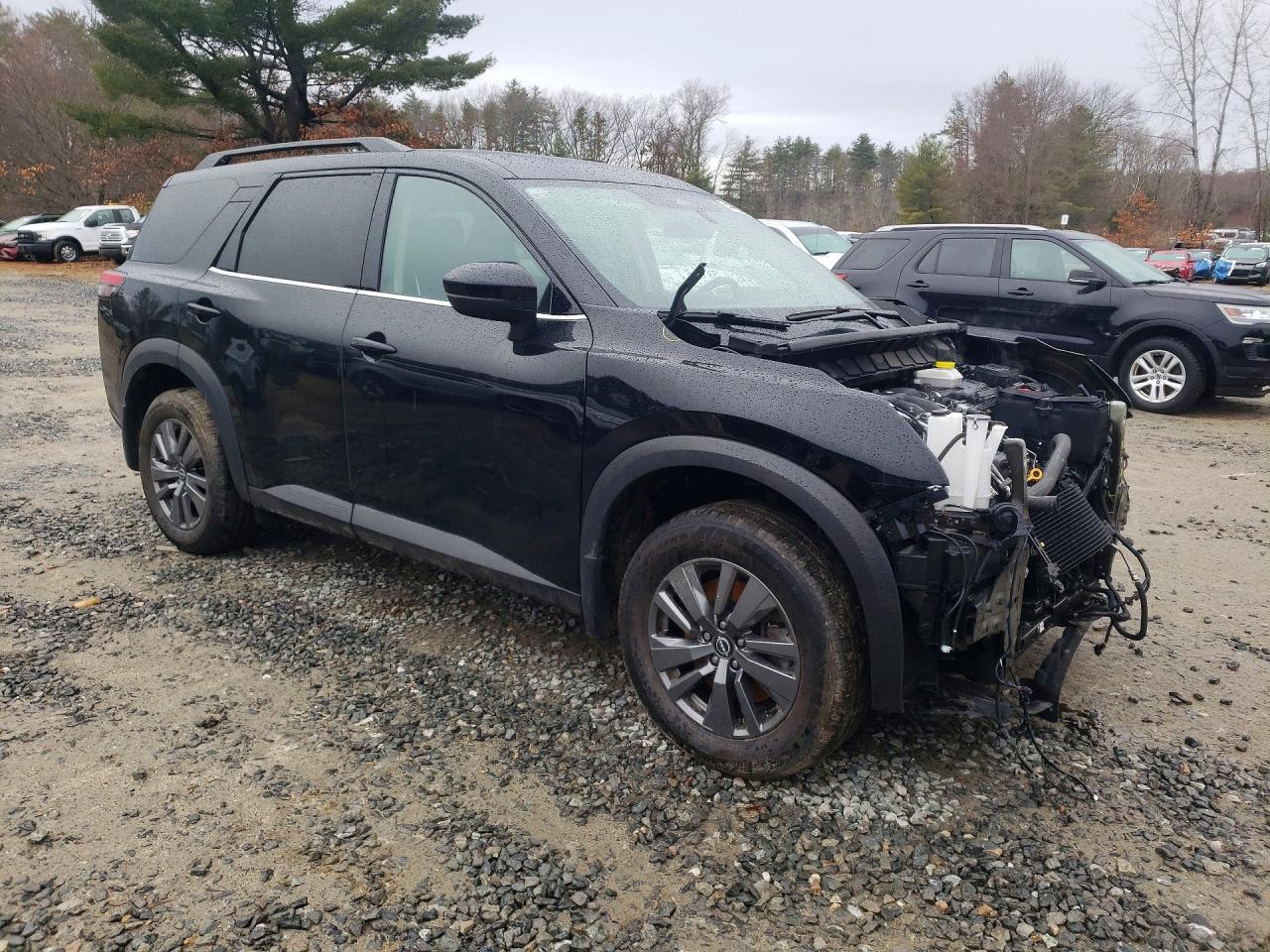 Nissan Pathfinder Sv