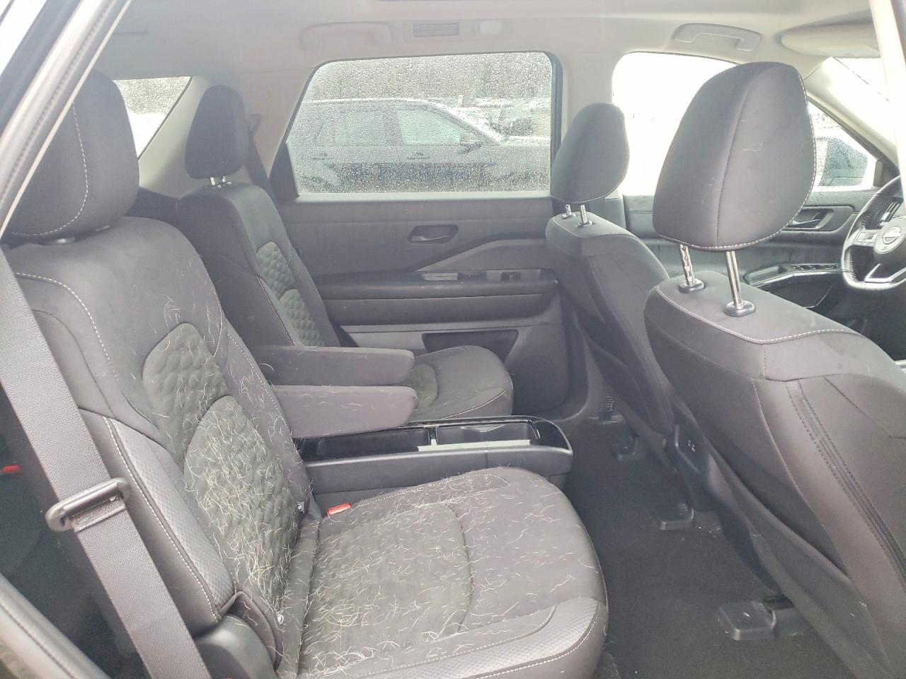 Nissan Pathfinder Sv