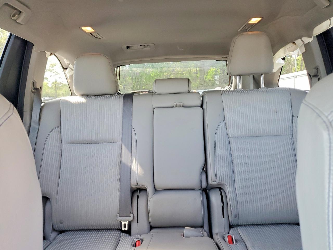 Toyota Highlander Le Plus