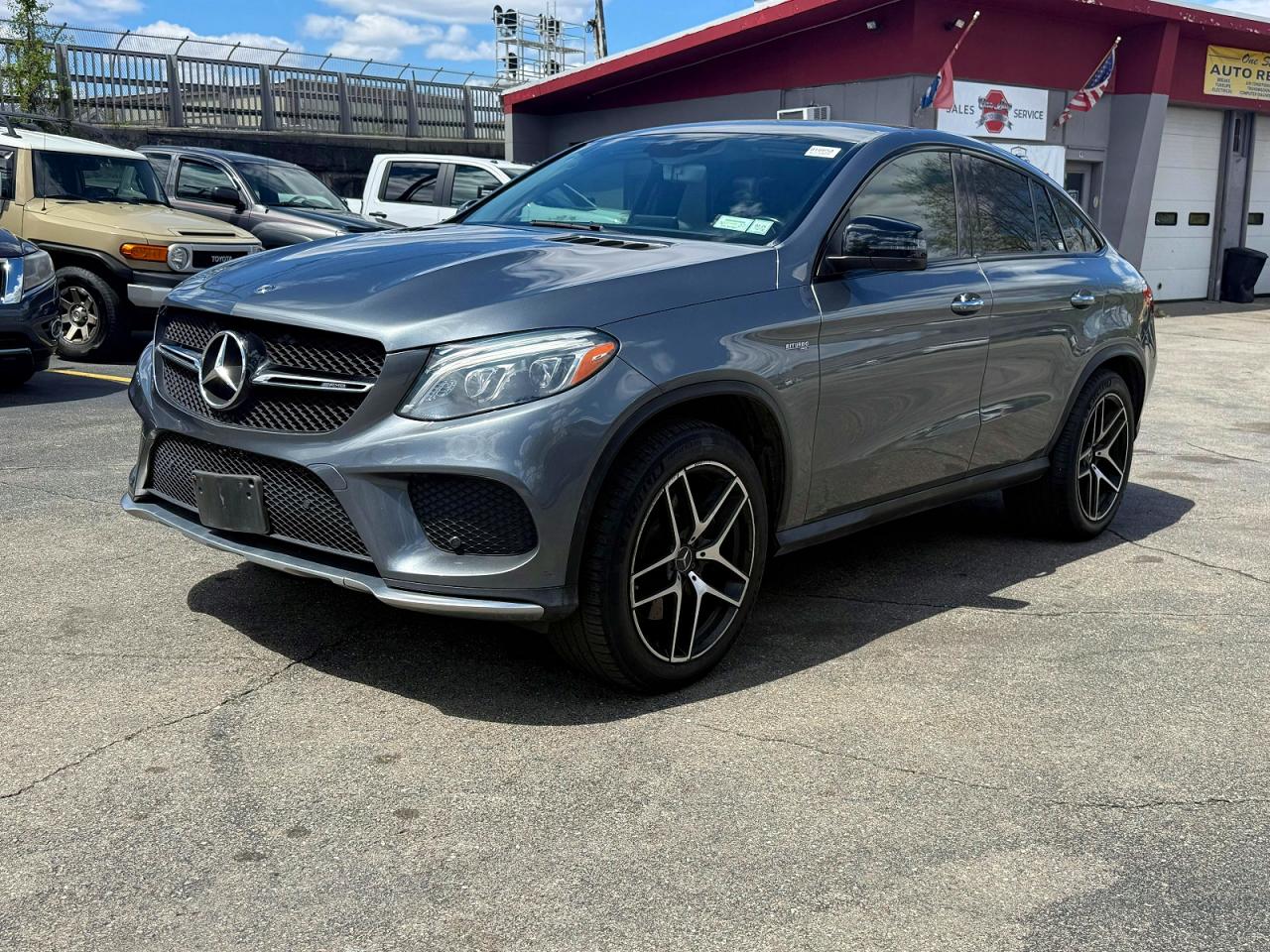 Salvage Mercedes-Benz GLE Image