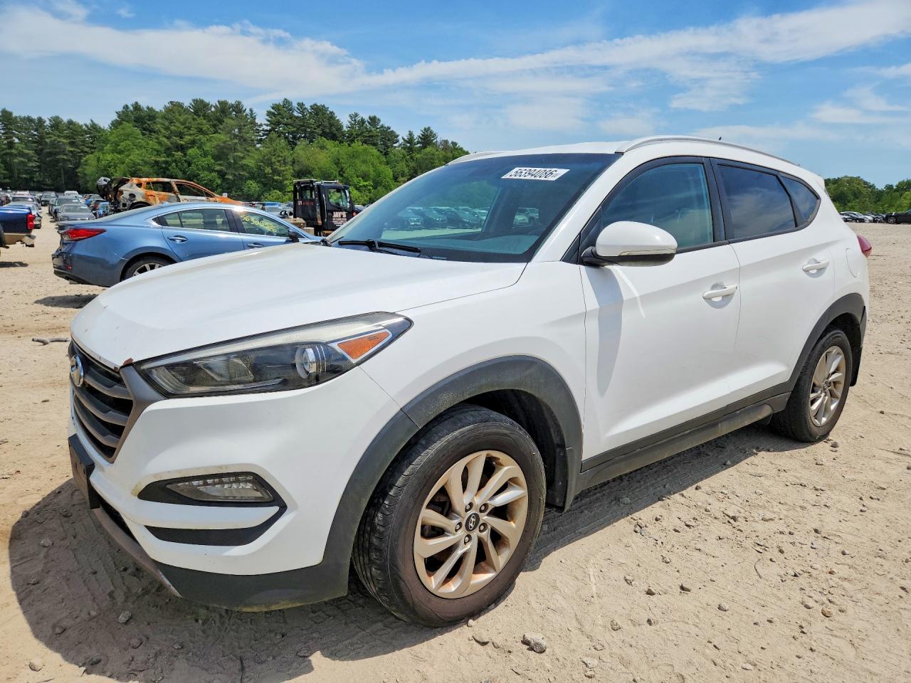Salvage Hyundai TUCSON Image