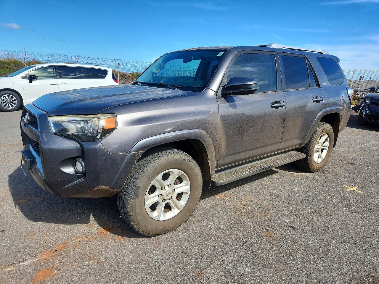 Salvage Toyota 4Runner Image