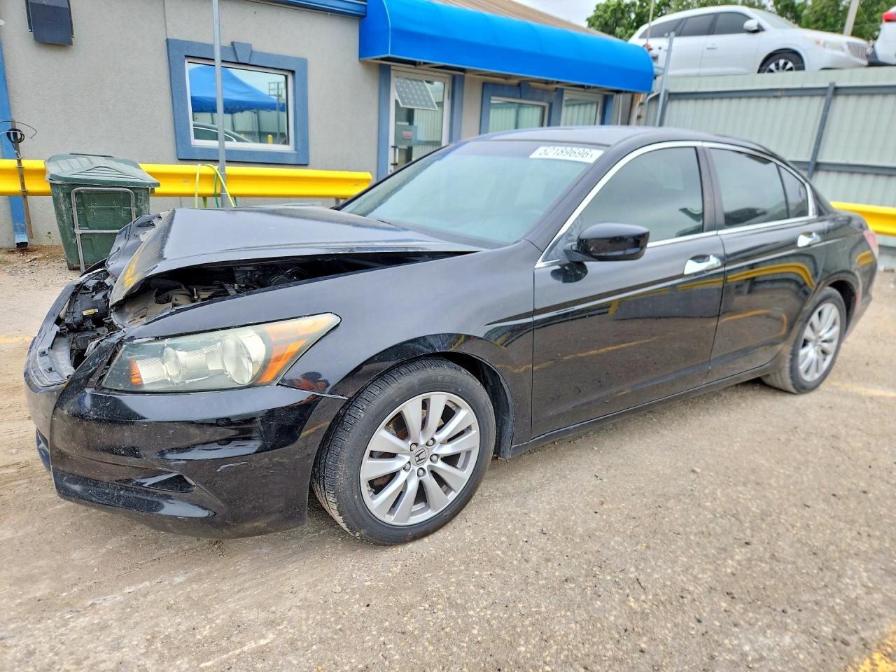 Salvage Honda Accord Image