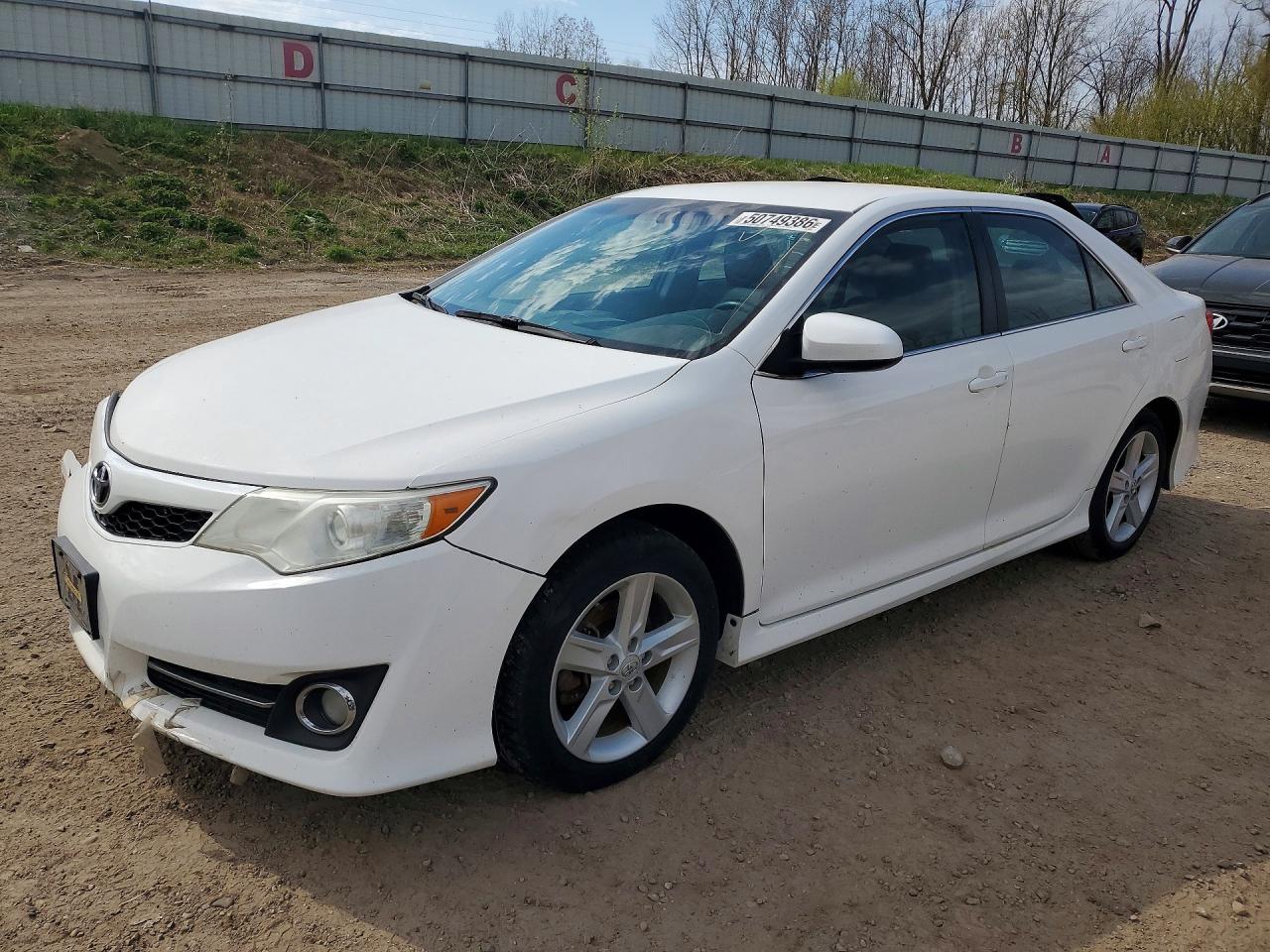 Salvage Toyota Camry Image