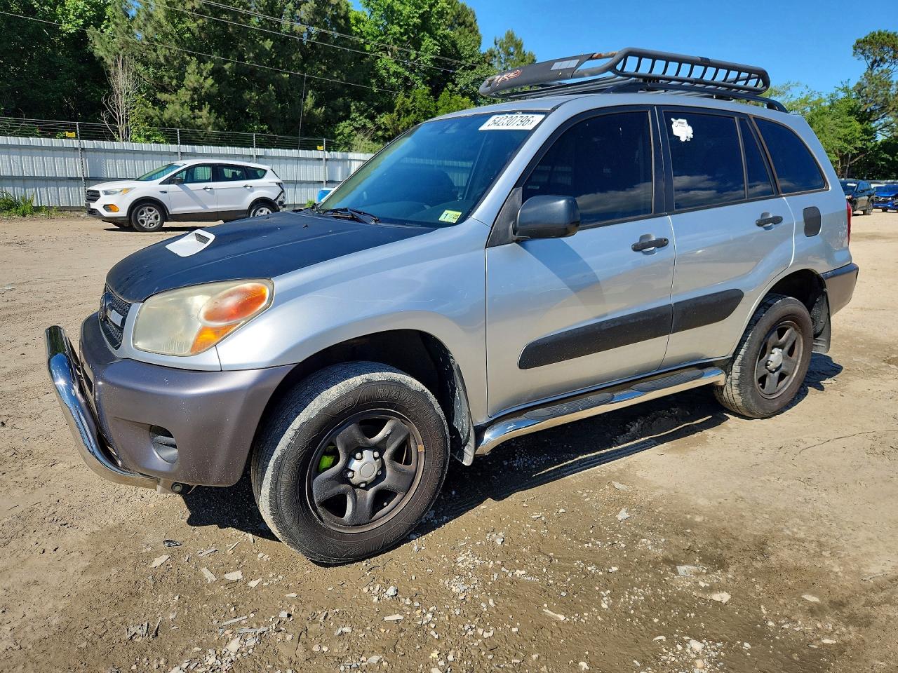 Salvage Toyota RAV4 Image