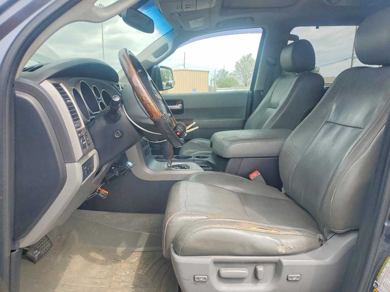 Toyota Sequoia Platinum