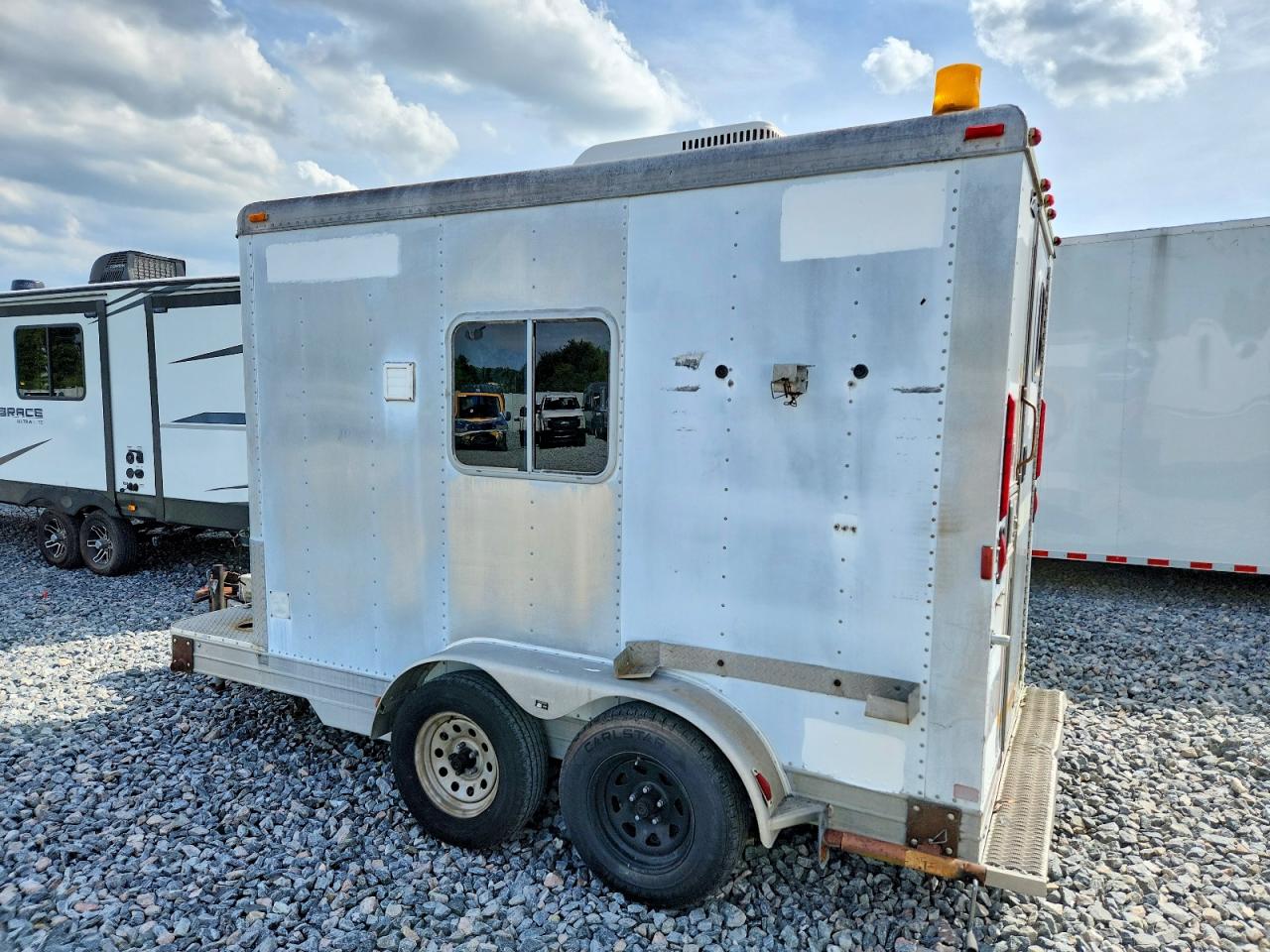 Feat Trailer