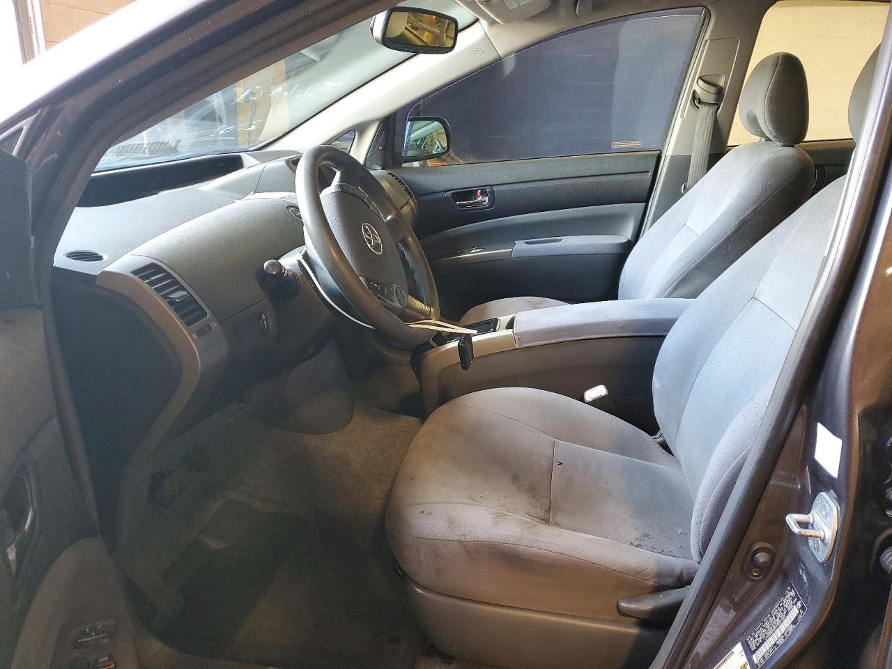 Toyota Prius Base
