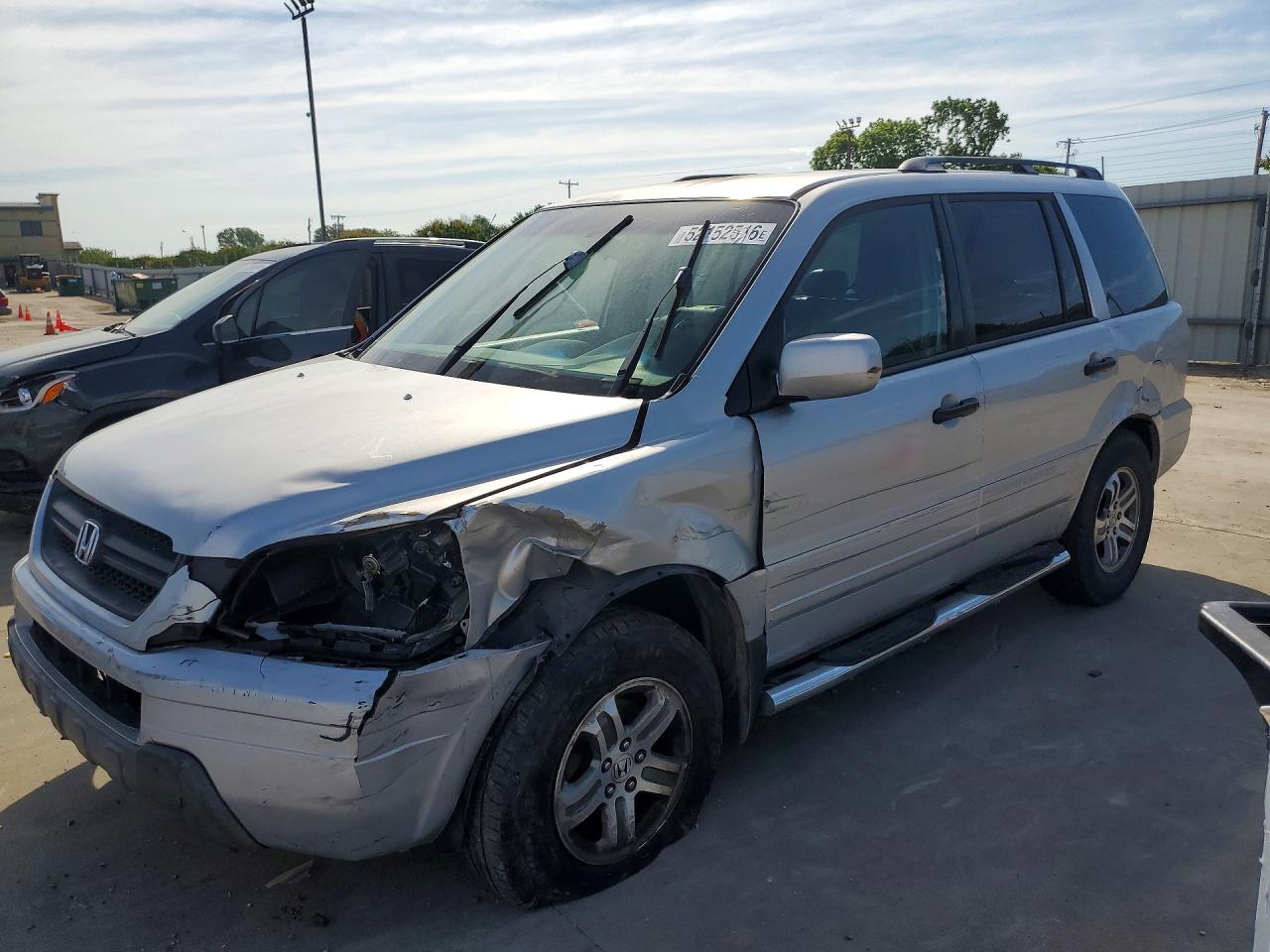 Salvage Honda Pilot Image