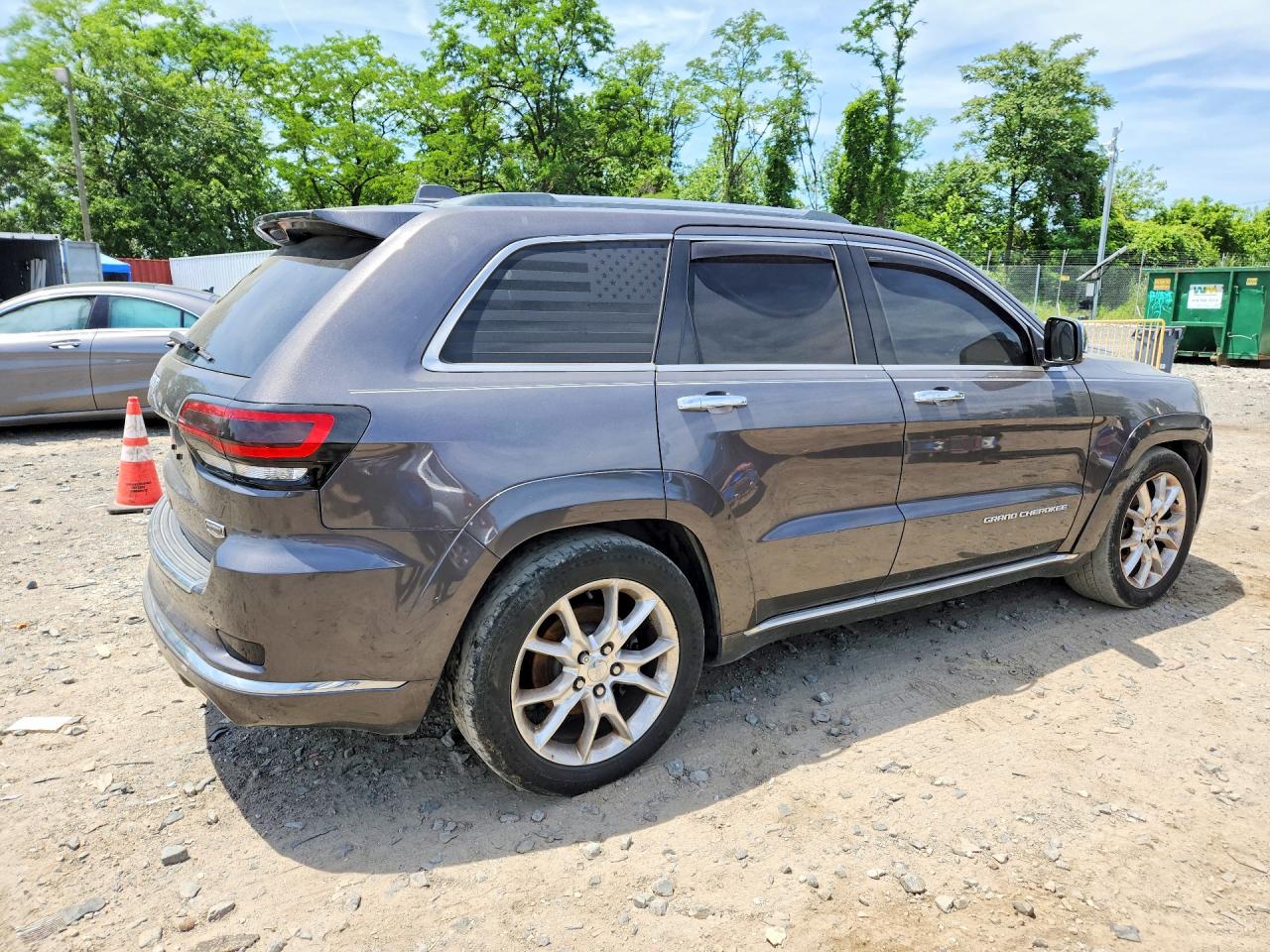 Jeep Cherokee Summit