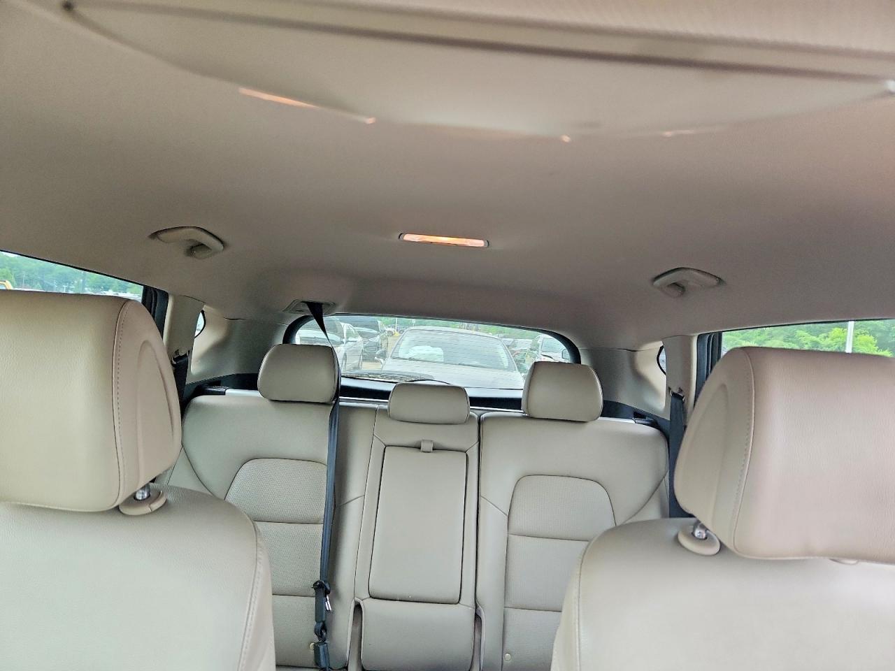 Hyundai TUCSON Sel Plus
