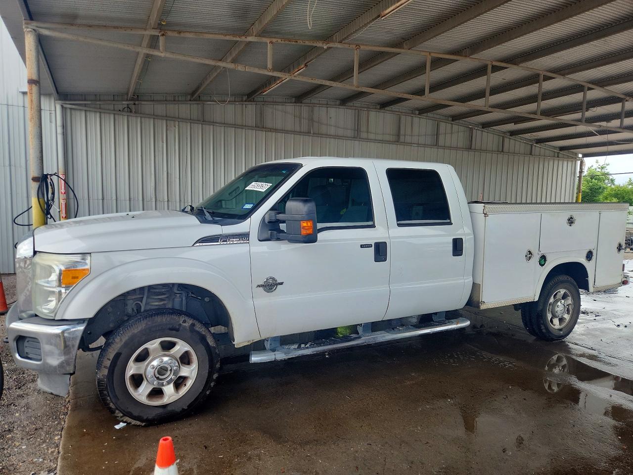 Salvage Ford F-250 Image