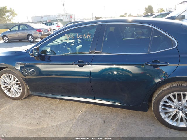 Toyota Camry Xle
