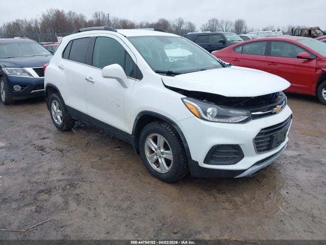 Salvage Chevrolet Trax Image