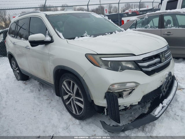 Salvage Honda Pilot Image