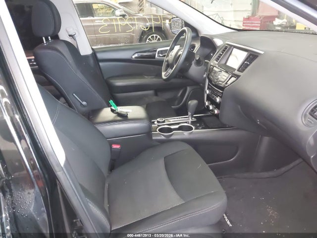 Nissan Pathfinder S 4wd