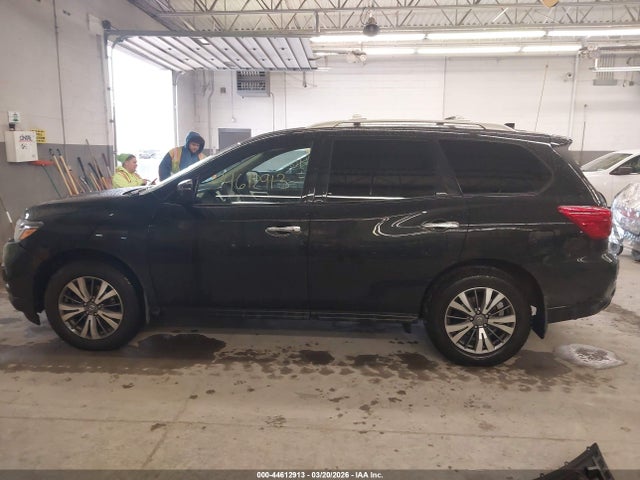 Nissan Pathfinder S 4wd