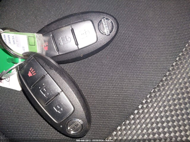 Nissan Pathfinder S 4wd