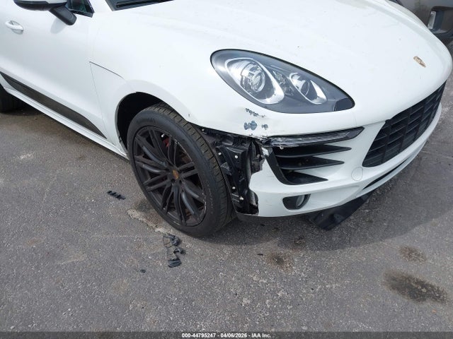 Porsche Macan S