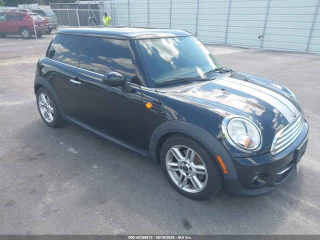 Salvage MINI Cooper Image