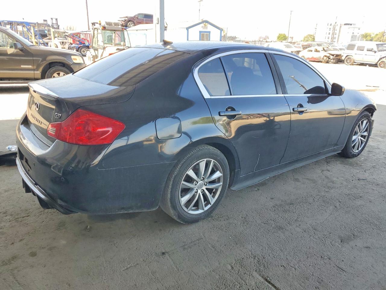 INFINITI G37 Journey