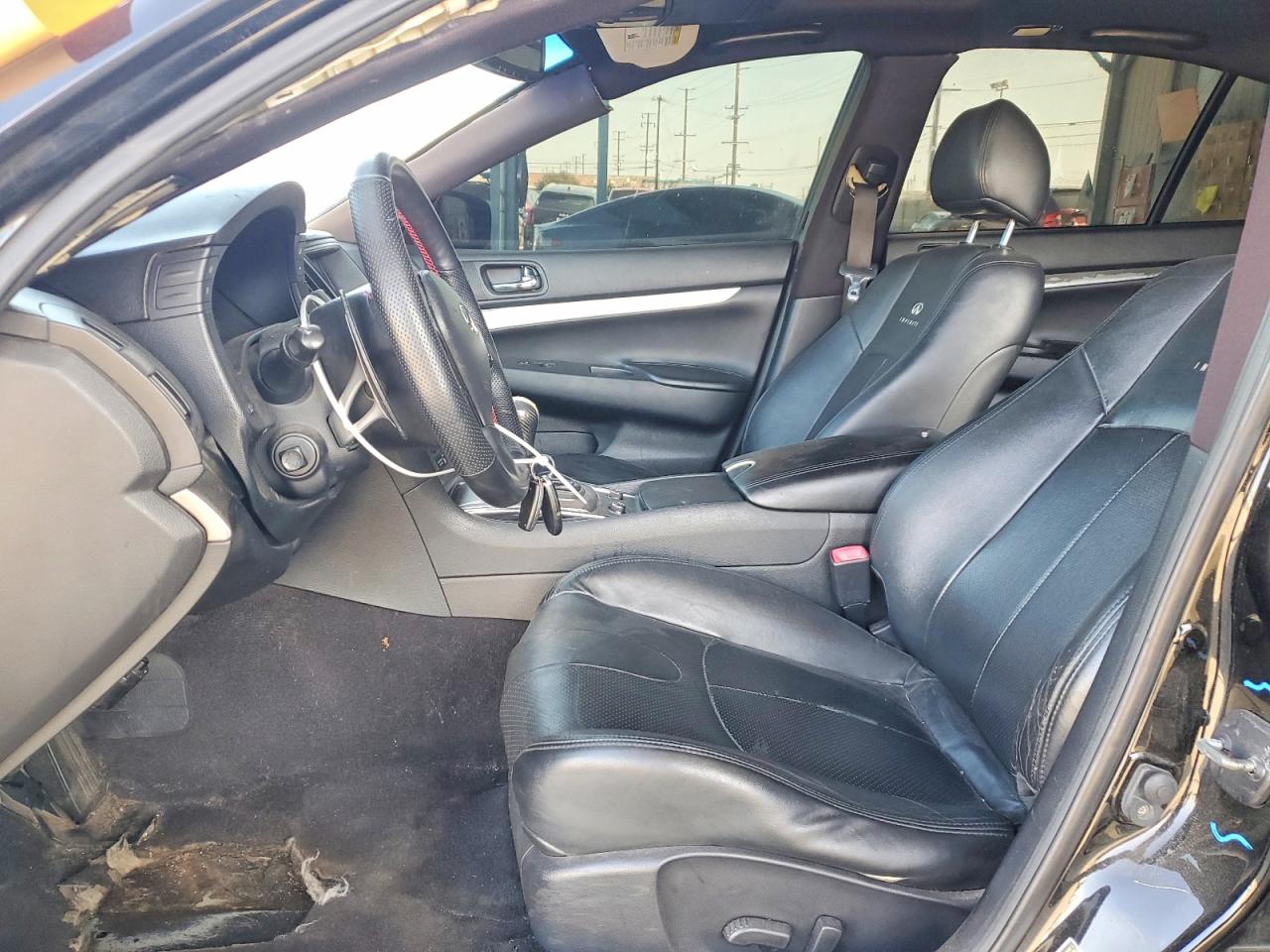 INFINITI G37 Journey