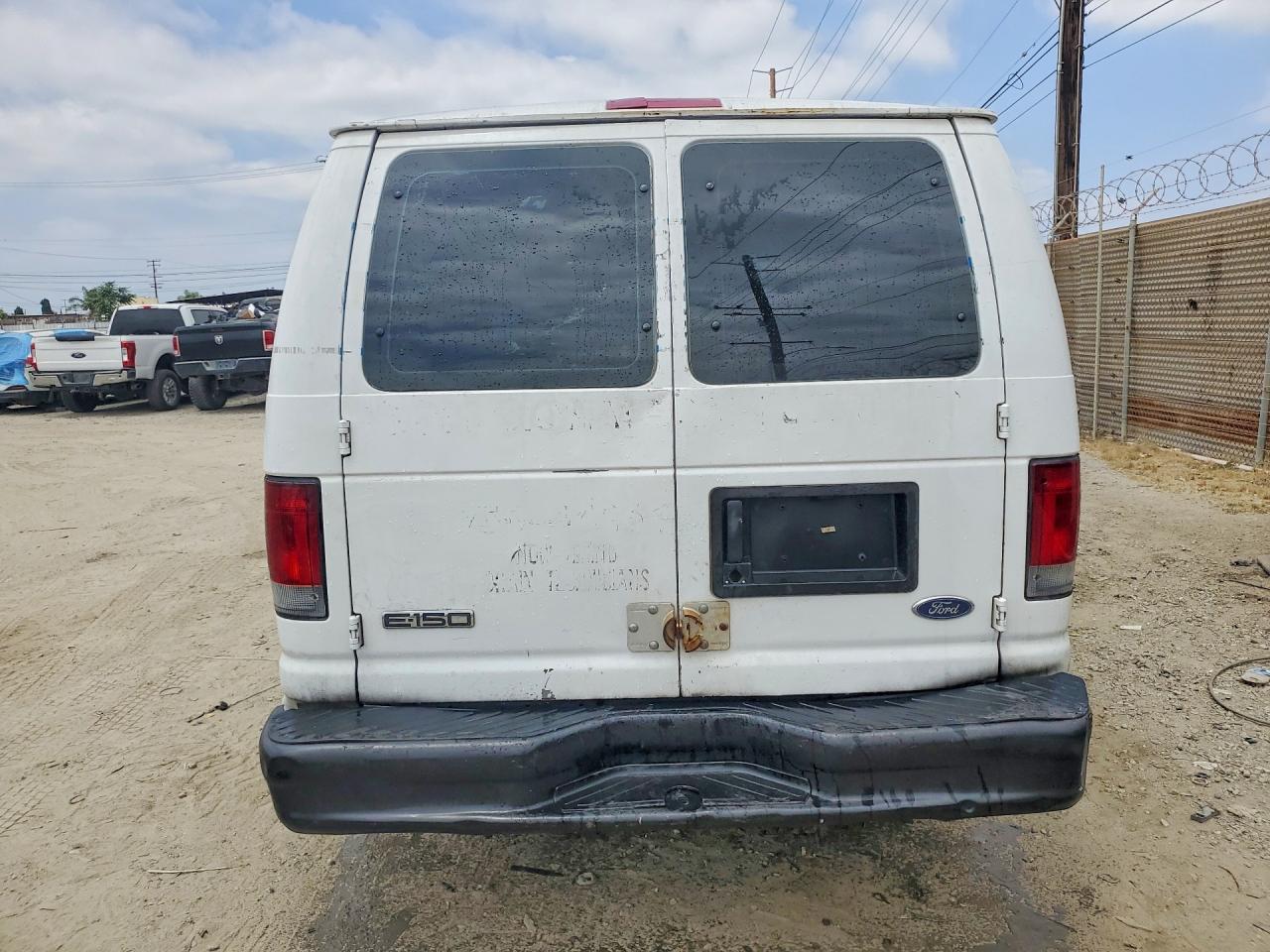 Ford Econoline E150 Van