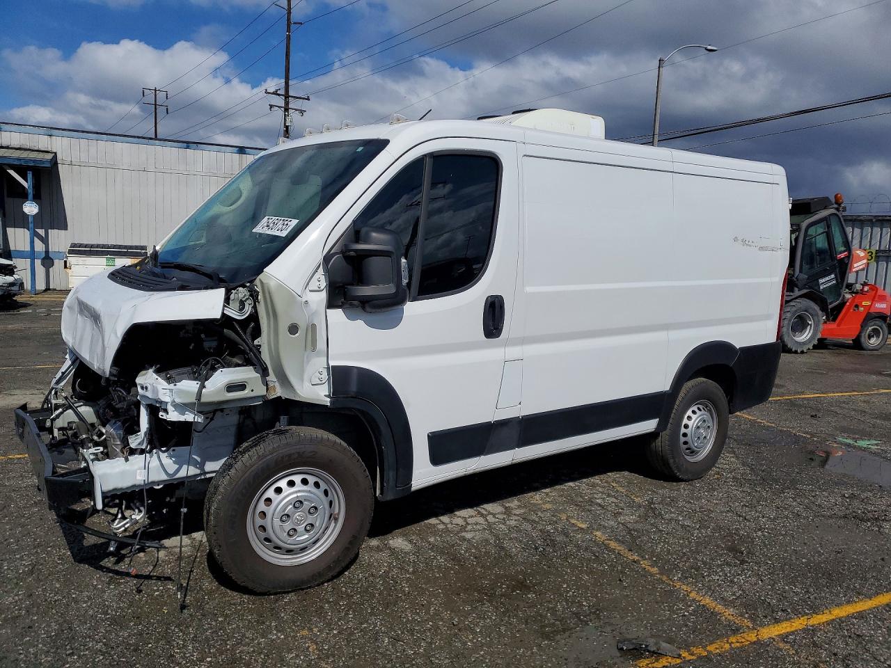 Salvage Ram Promaster Image