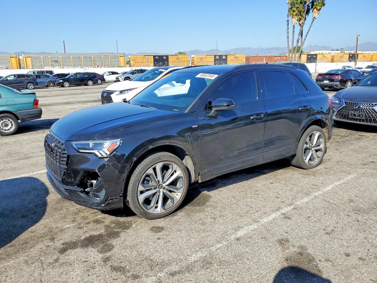 Salvage Audi Q3 Image