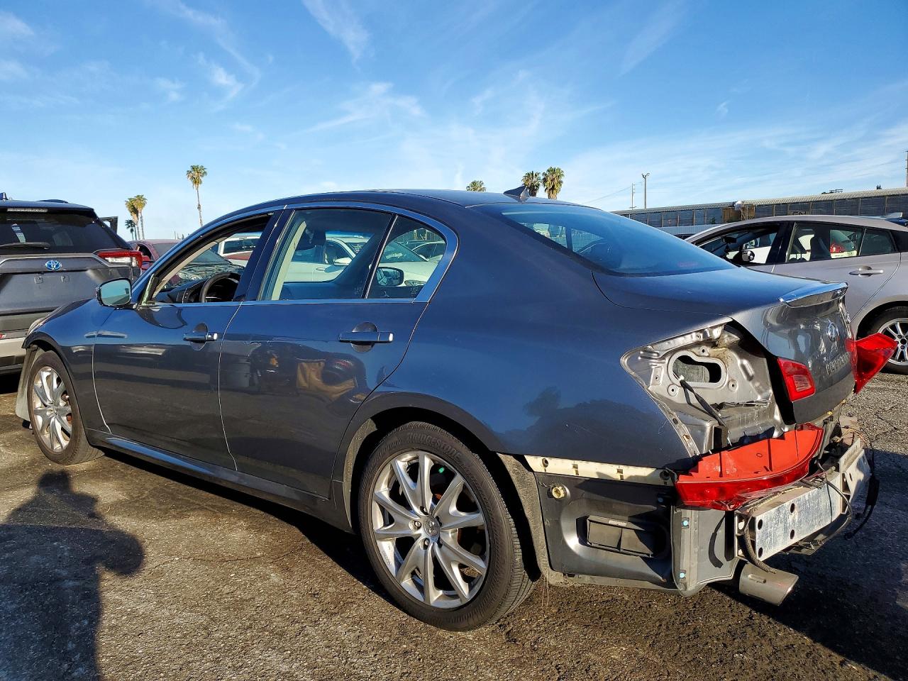 INFINITI G37 X