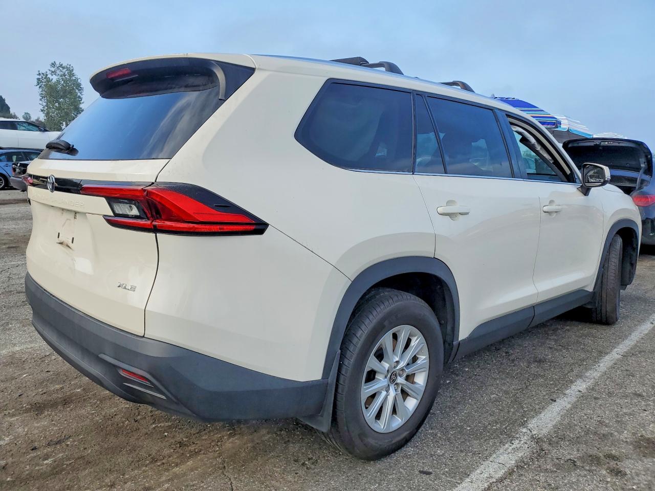 Toyota Grand Highlander Xle