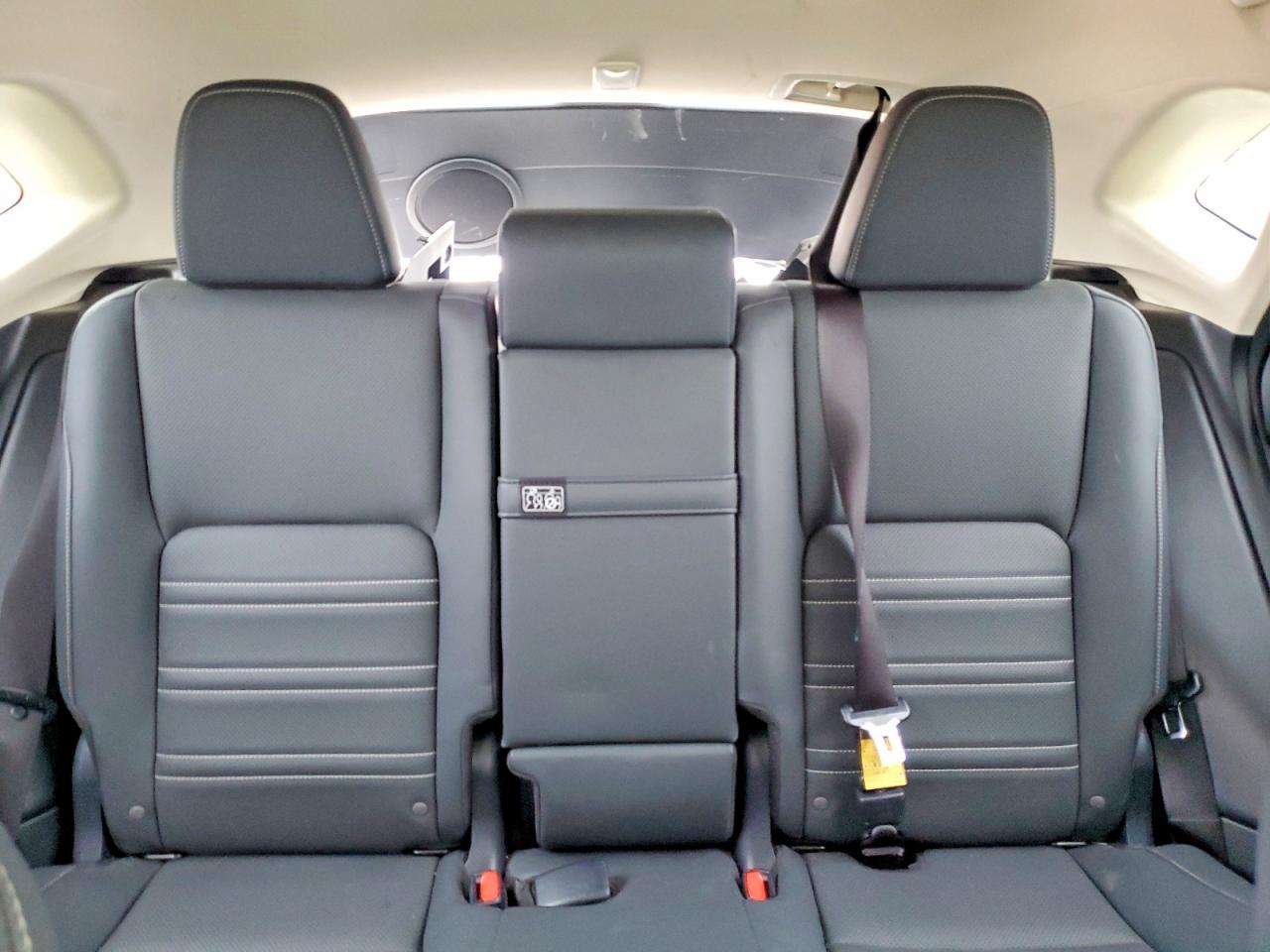 Lexus NX Base
