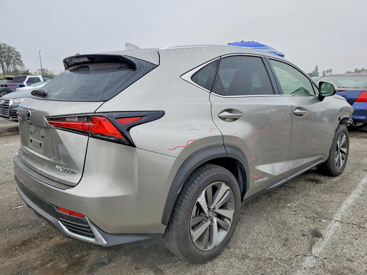 Lexus NX Base