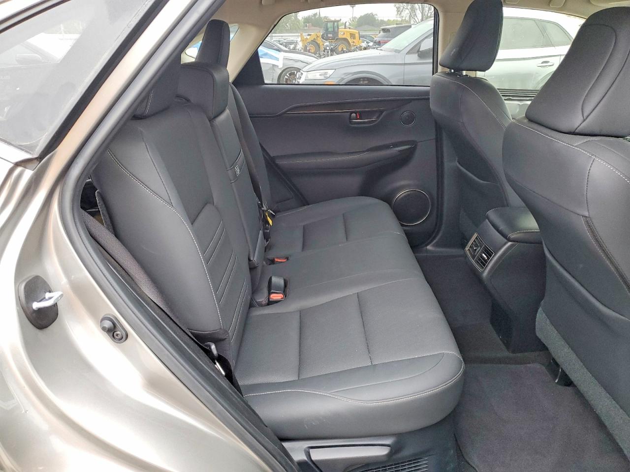 Lexus NX Base