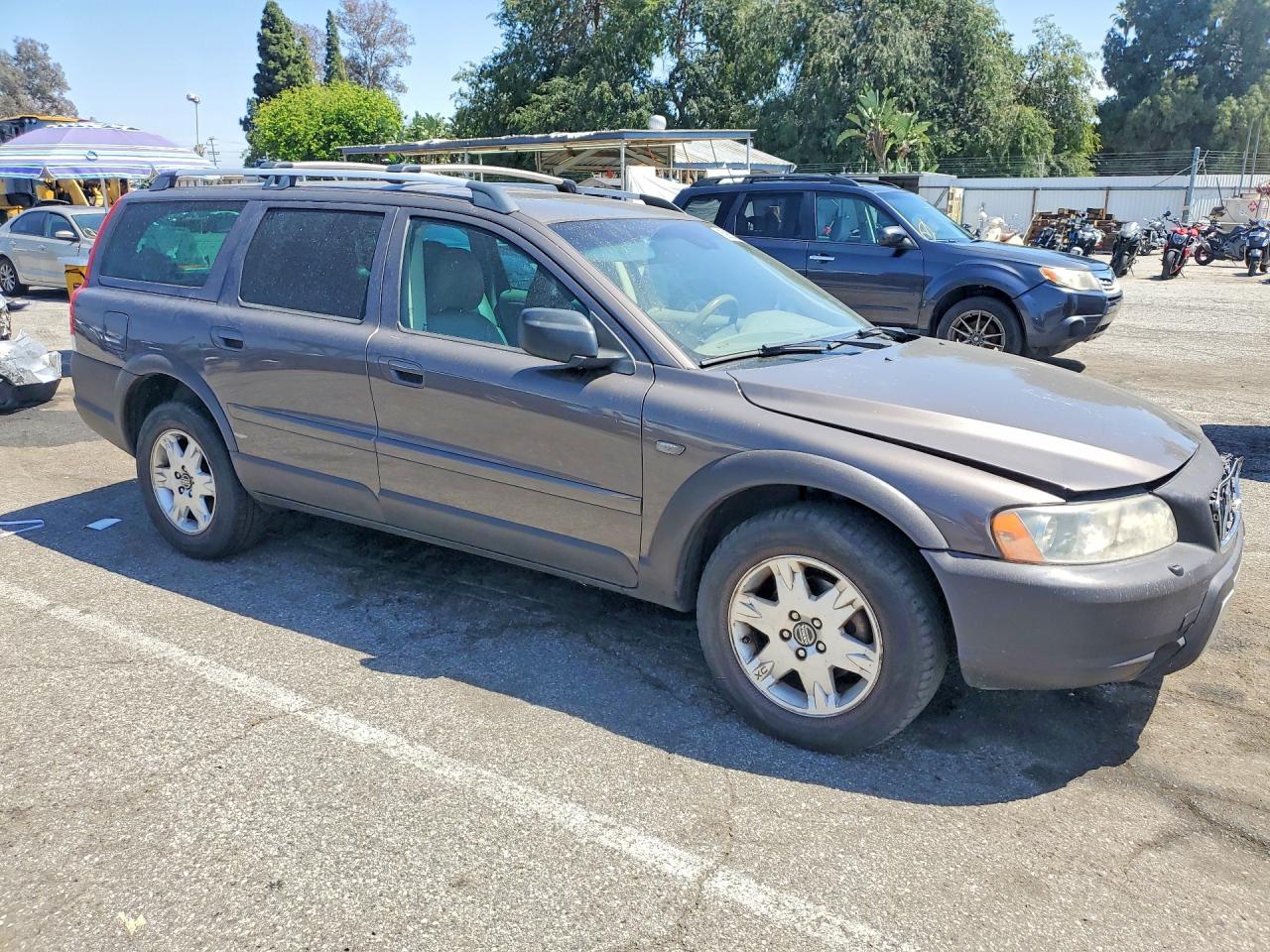Volvo XC70