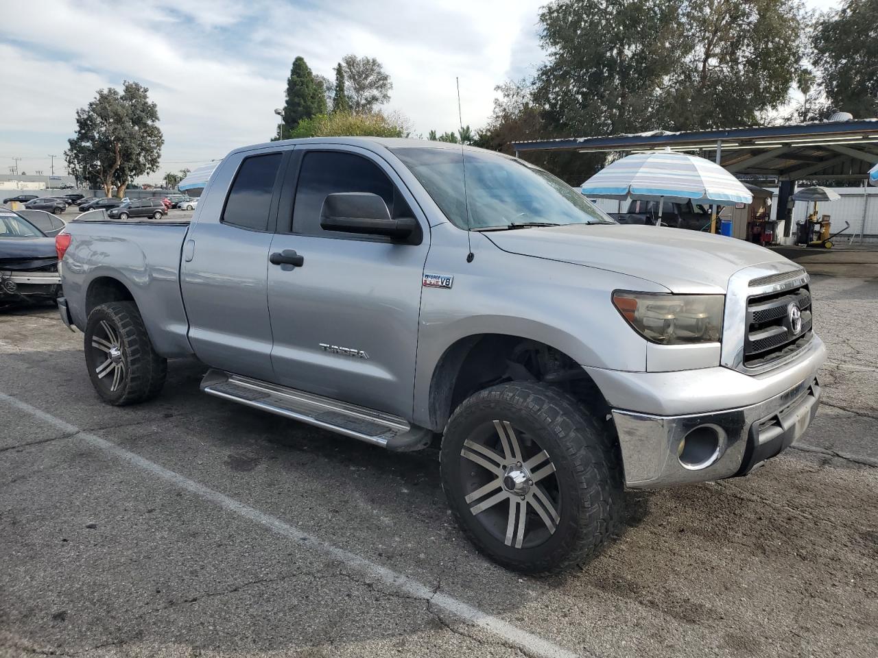 Toyota Tundra Double Cab Sr5